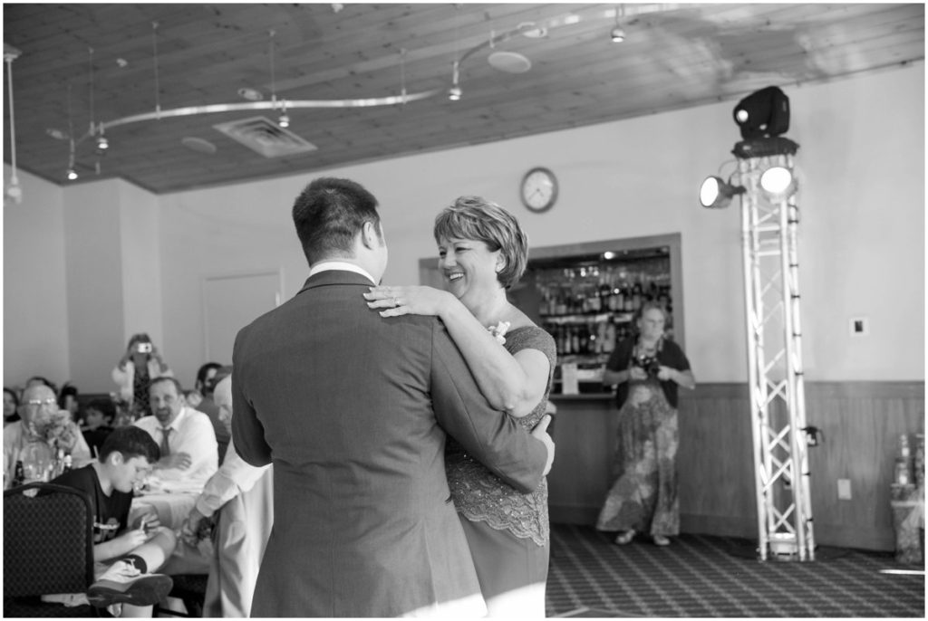 Molly & Victoria Co. | mvphotographyco.com | Maine & Destination Wedding Photographers